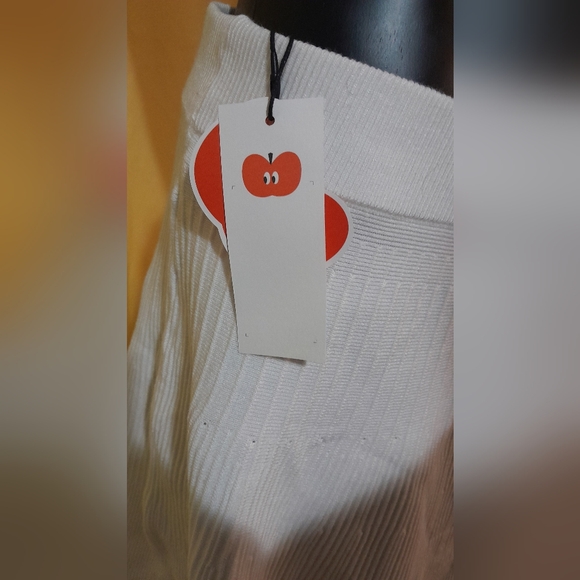 White Ribbed Pants - Picture 2 of 4